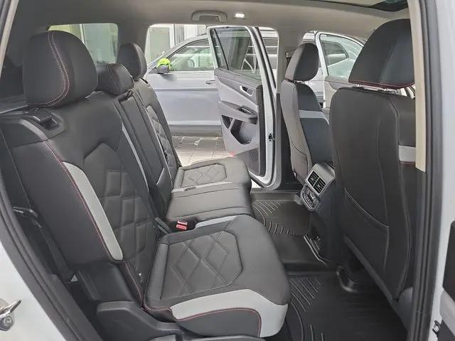 2026 Volkswagen Atlas Peak Edition