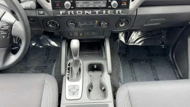 2026 Nissan Frontier Crew Cab SV 4x4