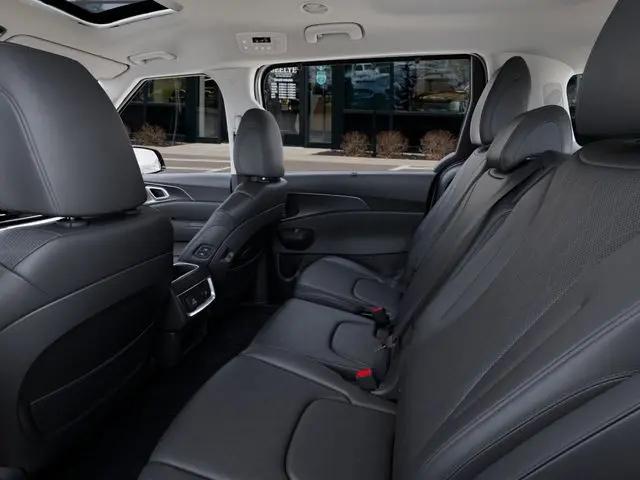 2026 Kia Carnival MPV SX