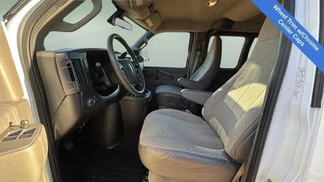 2024 Chevrolet Express Passenger RWD 3500 Extended Wheelbase LT