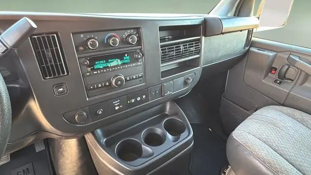 2024 Chevrolet Express Passenger RWD 3500 Extended Wheelbase LT