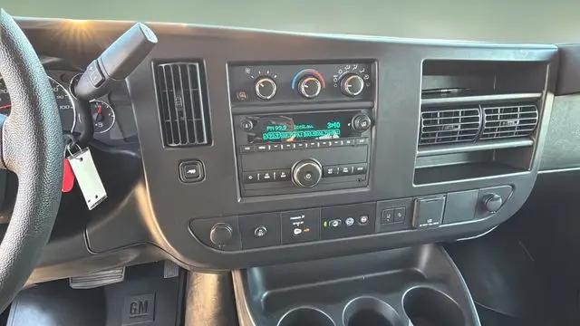 2024 Chevrolet Express Passenger RWD 3500 Extended Wheelbase LT