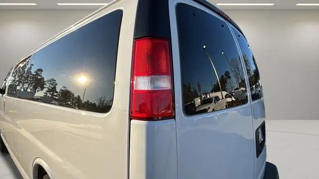 2024 Chevrolet Express Passenger RWD 3500 Extended Wheelbase LT
