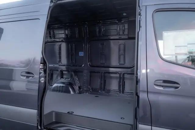2026 Mercedes-Benz Sprinter 2500 Standard Roof 4-Cyl Diesel HO