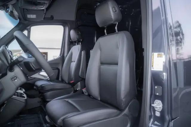 2026 Mercedes-Benz Sprinter 2500 Standard Roof 4-Cyl Diesel HO