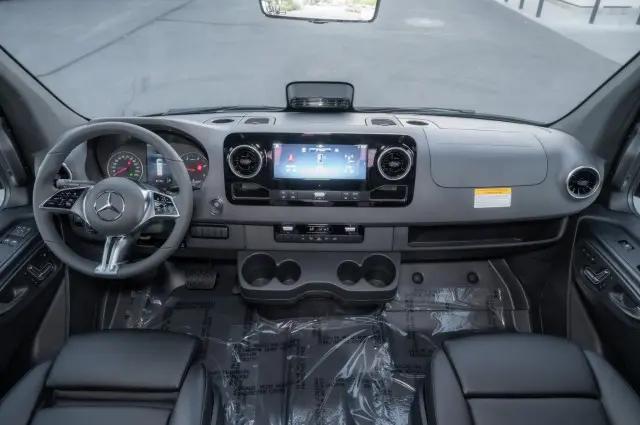 2026 Mercedes-Benz Sprinter 2500 Standard Roof 4-Cyl Diesel HO
