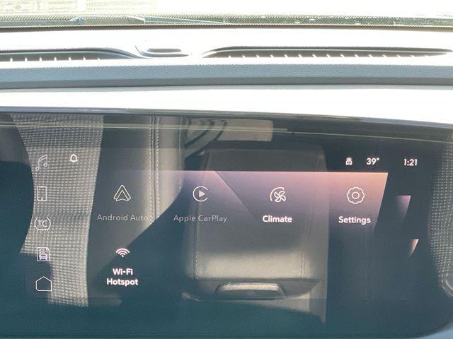 2026 Buick NV Preferred FWD