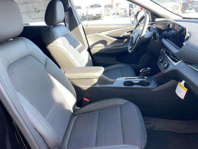 2026 Buick NV Preferred FWD