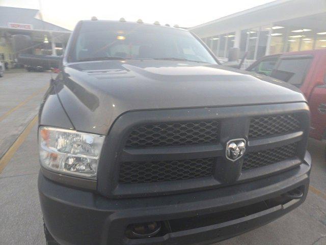 2018 RAM 3500 Tradesman Crew Cab 4x4 8 Box 2018 RAM 3500 Tradesman Crew Cab 4x4 8 Box