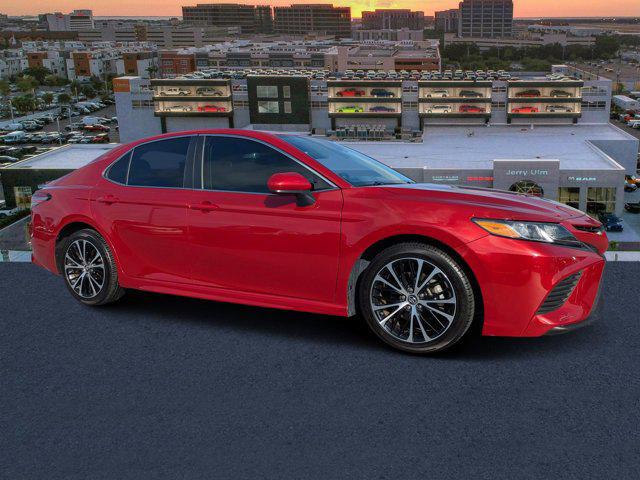 2019 Toyota Camry SE