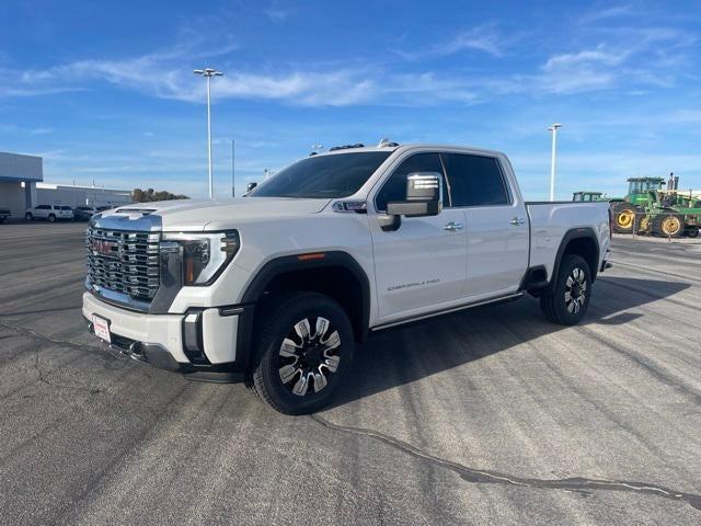 2025 GMC Sierra 2500HD 4WD Crew Cab Standard Bed Denali 2025 GMC Sierra 2500HD 4WD Crew Cab Standard Bed Denali