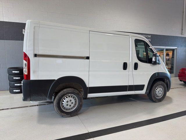 2025 RAM ProMaster 1500 Cargo Van Tradesman Low Roof 118 WB w/Pass Seat 2025 RAM ProMaster 1500 Cargo Van Tradesman Low Roof 118 WB w/Pass Seat