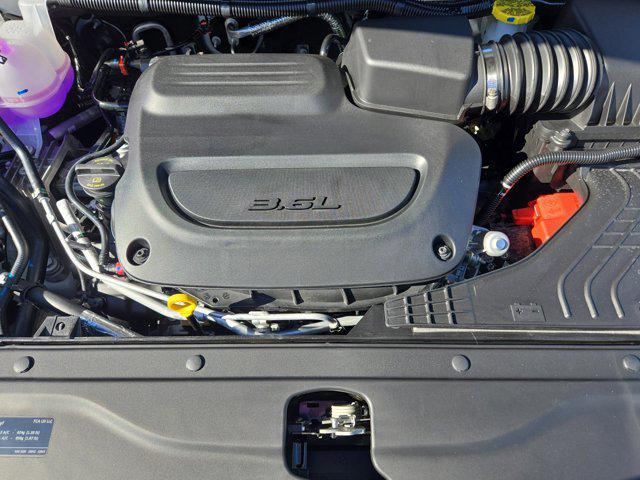 2026 Chrysler Voyager LX