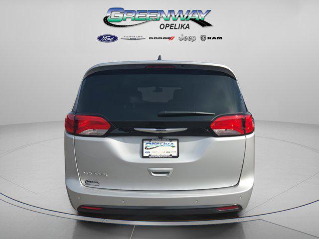 2026 Chrysler Voyager LX