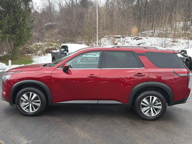 2023 Nissan Pathfinder SL 4WD