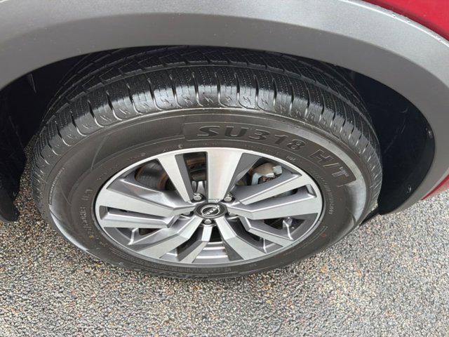 2023 Nissan Pathfinder SL 4WD