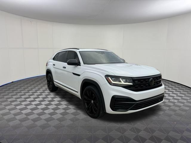 2021 Volkswagen Atlas Cross Sport SEL R-Line's photo