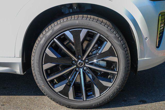 2026 Volvo XC90 Plus, B6 AWD Gas (mild hybrid), Gasoline, Bright, 7 Seats