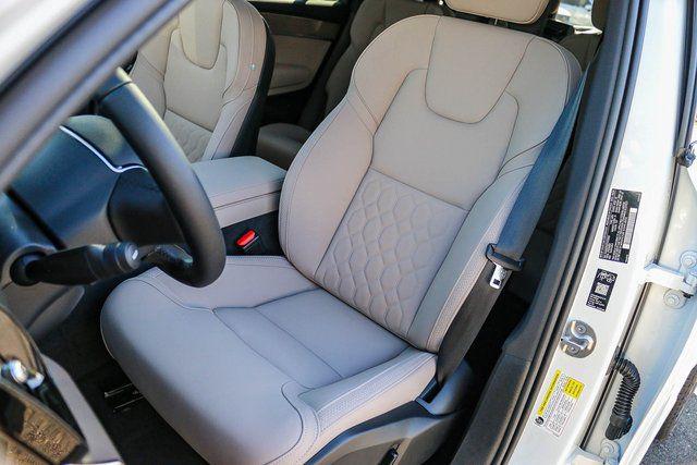 2026 Volvo XC90 Plus, B6 AWD Gas (mild hybrid), Gasoline, Bright, 7 Seats