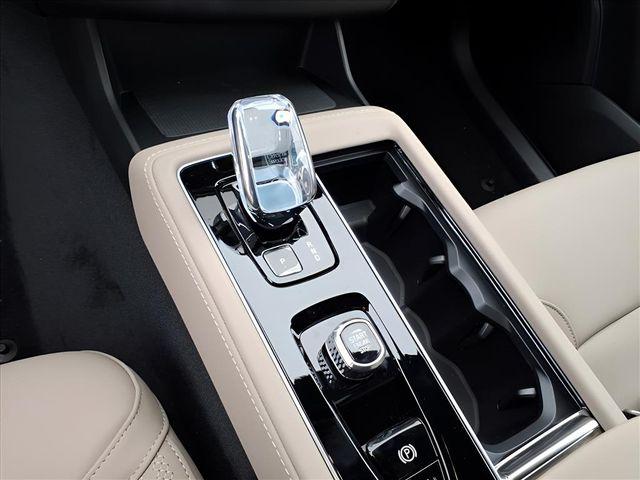 2026 Volvo XC90 Plus, B6 AWD Gas (mild hybrid), Gasoline, Bright, 7 Seats