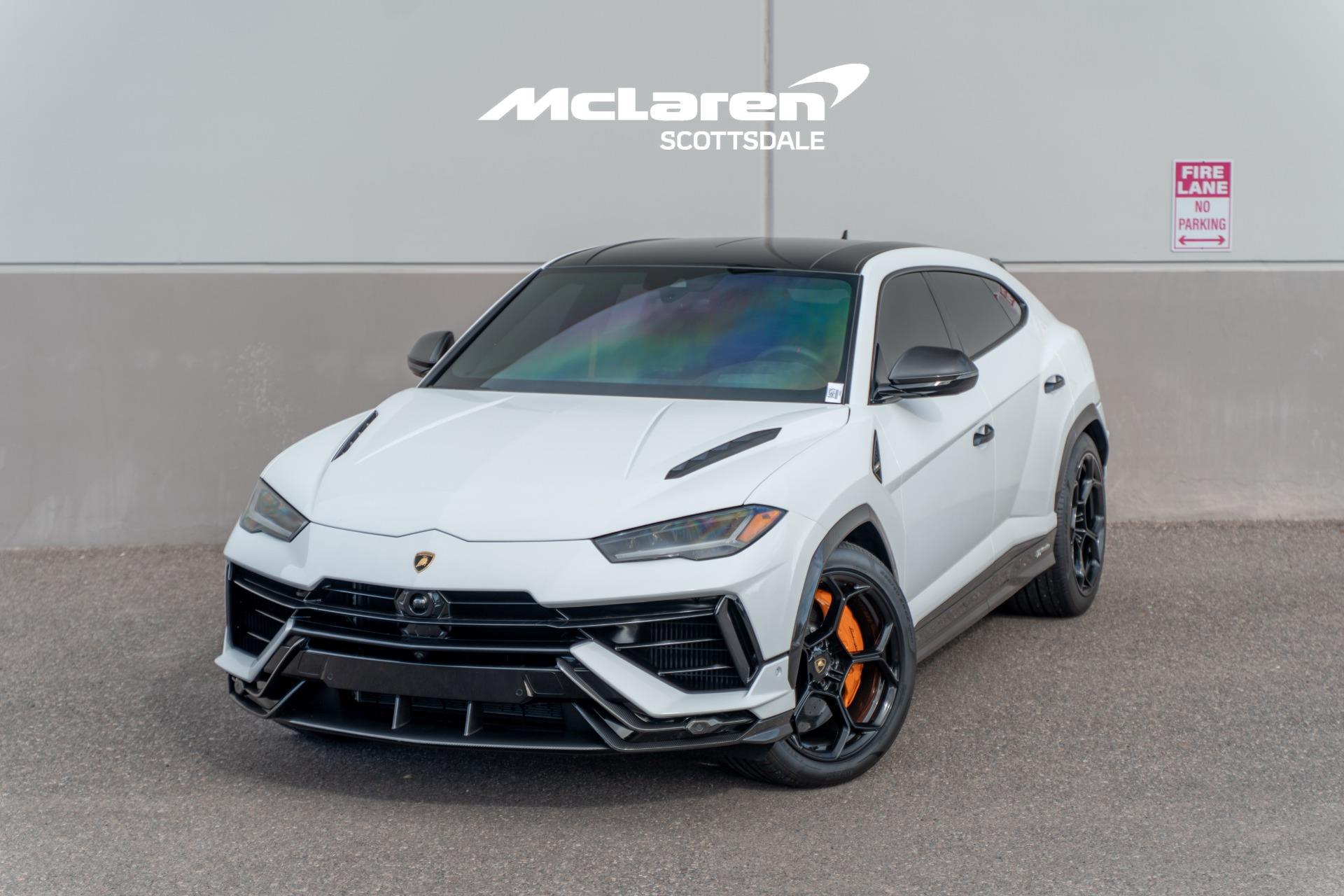 /2024 Lamborghini Urus