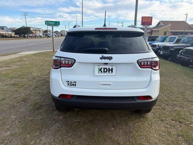 2026 Jeep Compass Latitude Altitude