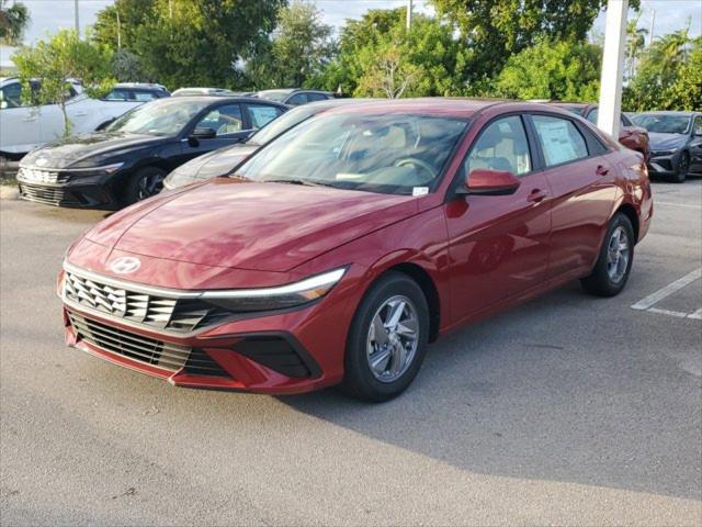 2025 Hyundai Elantra SE