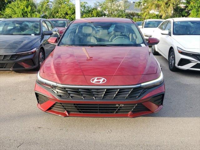 2025 Hyundai Elantra SE