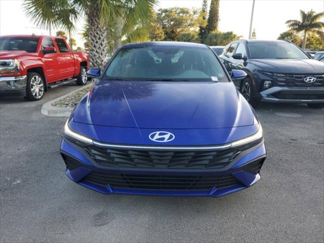 2025 Hyundai Elantra SE