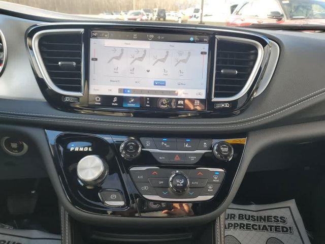 2026 Chrysler Pacifica Limited AWD
