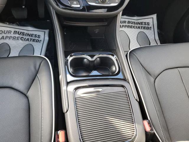 2026 Chrysler Pacifica Limited AWD