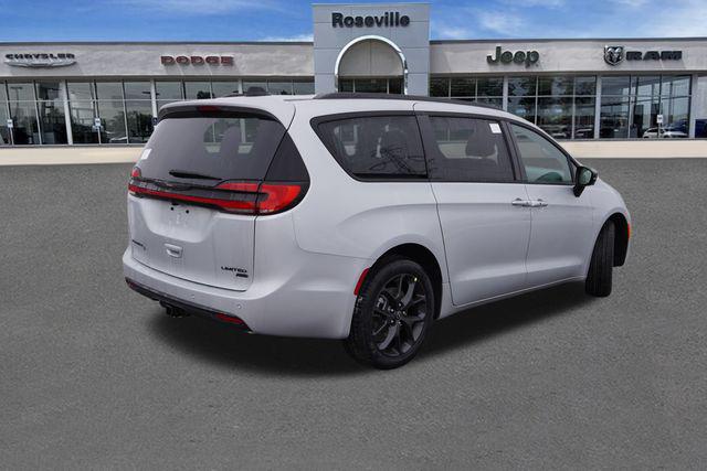2026 Chrysler Pacifica PACIFICA LIMITED AWD