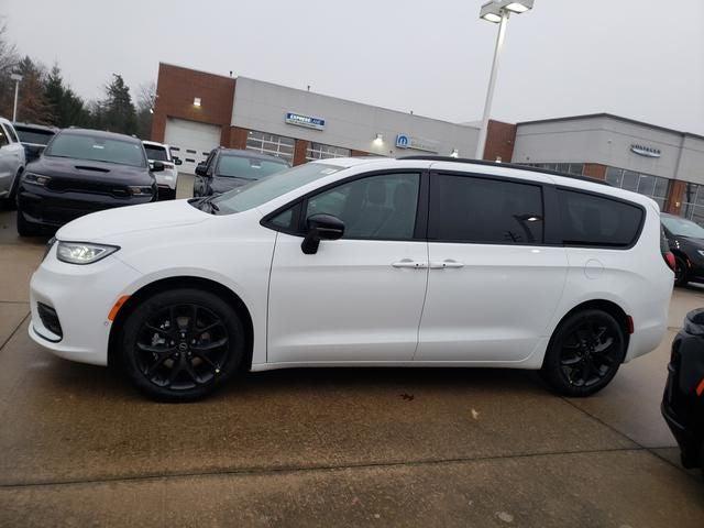 2026 Chrysler Pacifica PACIFICA LIMITED 2026 Chrysler Pacifica PACIFICA LIMITED