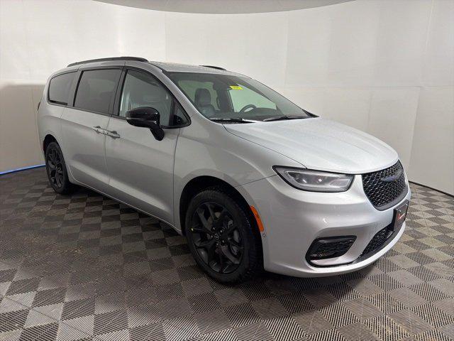 2026 Chrysler Pacifica PACIFICA LIMITED AWD