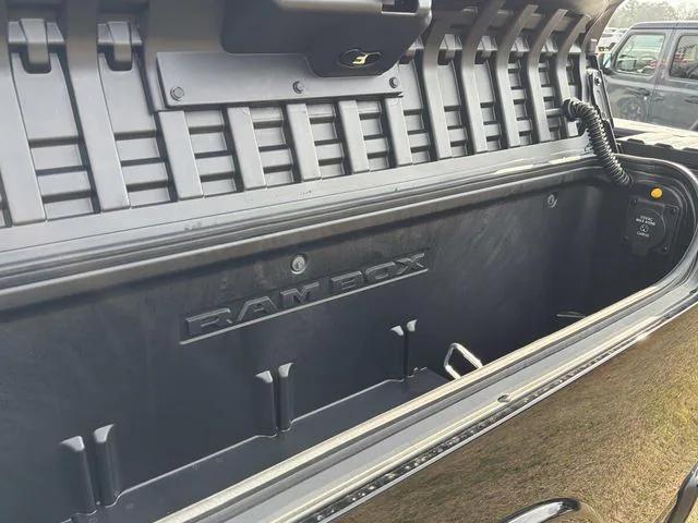 2026 Ram 1500 Laramie Crew Cab 4x4 5'7" Box