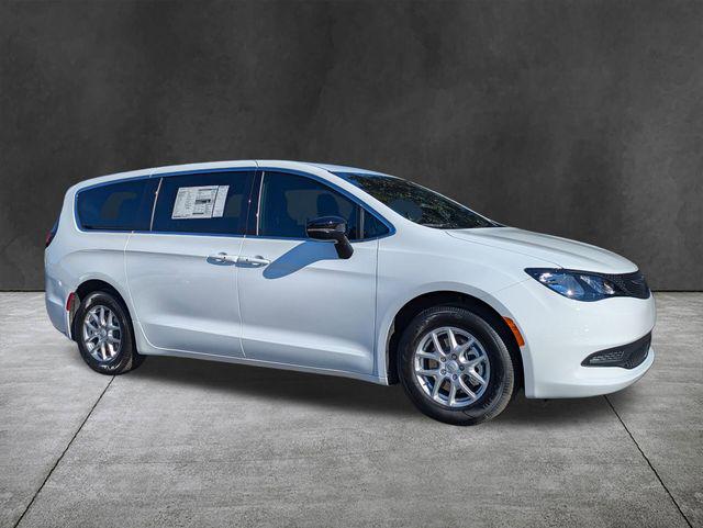 2026 Chrysler Voyager VOYAGER LX