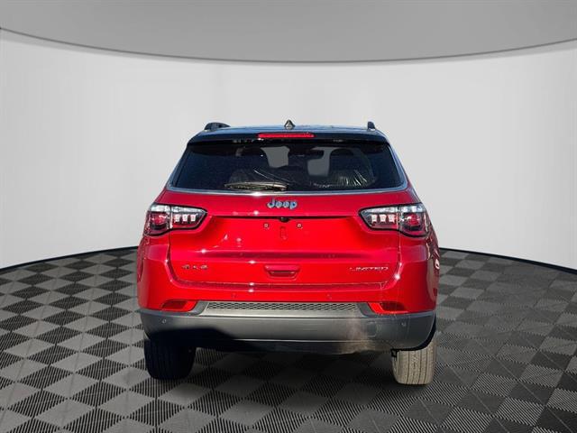 2026 Jeep Compass COMPASS LIMITED 4X4