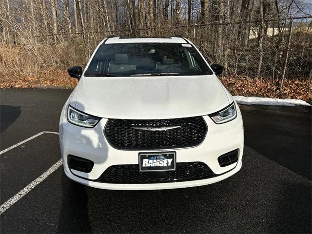 2026 Chrysler Pacifica PACIFICA LIMITED AWD