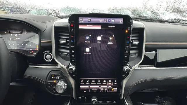 2026 Ram 1500 Tungsten Crew Cab 4x4 5'7" Box