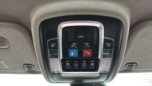 2026 Ram 1500 Tungsten Crew Cab 4x4 5'7" Box