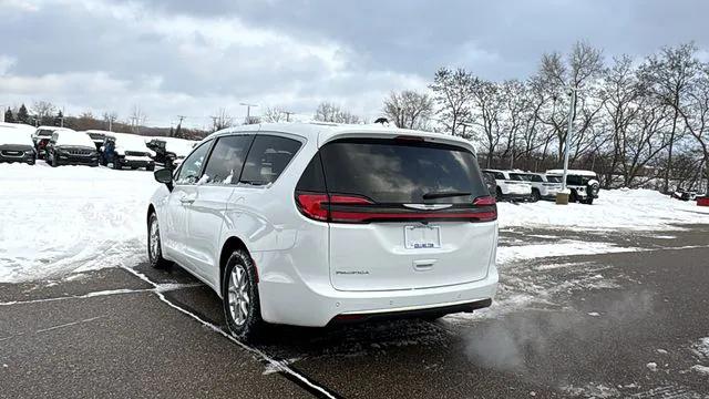 2026 Chrysler Pacifica PACIFICA SELECT