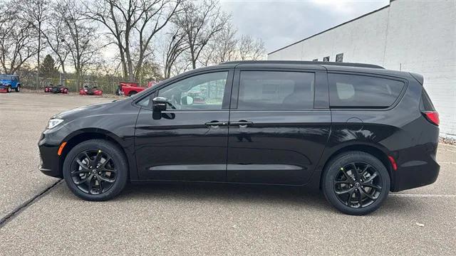 2026 Chrysler Pacifica PACIFICA LIMITED AWD