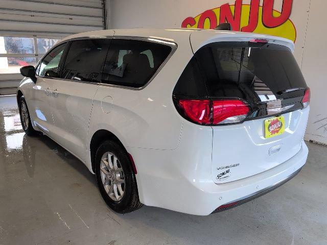 2026 Chrysler Voyager VOYAGER LX