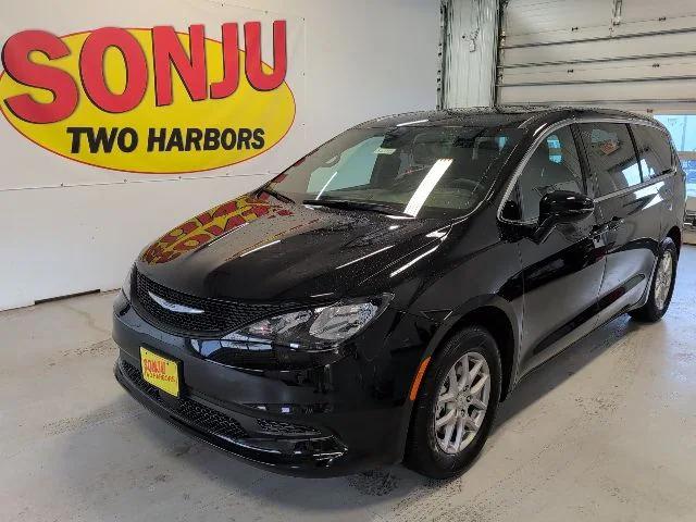 2026 Chrysler Voyager VOYAGER LX