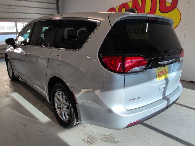 2026 Chrysler Voyager VOYAGER LX