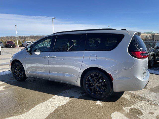 2026 Chrysler Pacifica PACIFICA SELECT
