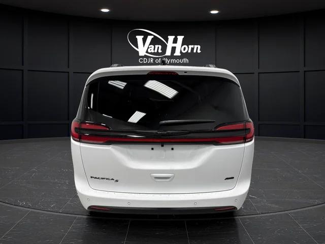 2026 Chrysler Pacifica Select AWD