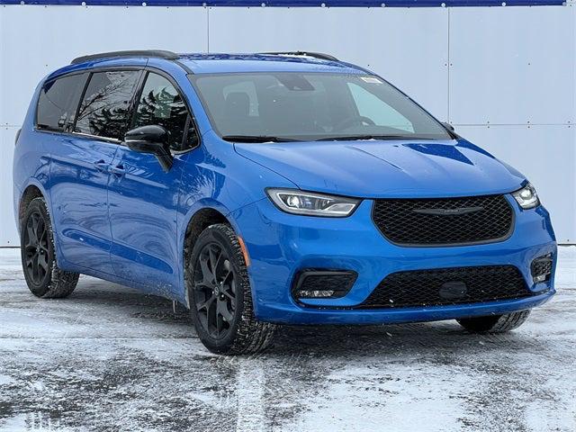 2026 Chrysler Pacifica PACIFICA SELECT AWD