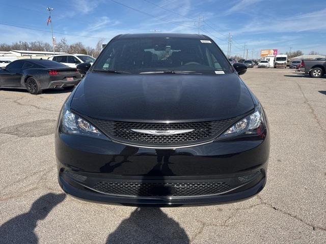 2026 Chrysler Voyager VOYAGER LX