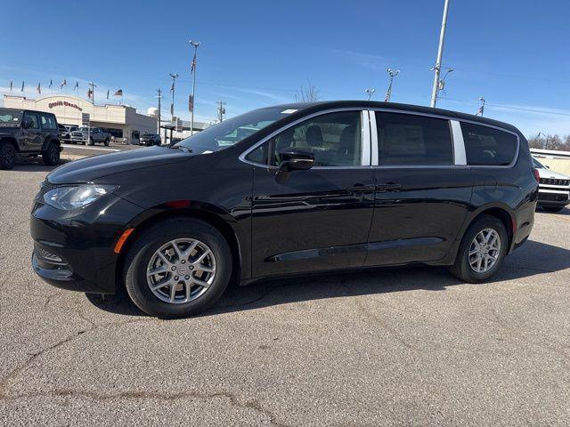 2026 Chrysler Voyager VOYAGER LX